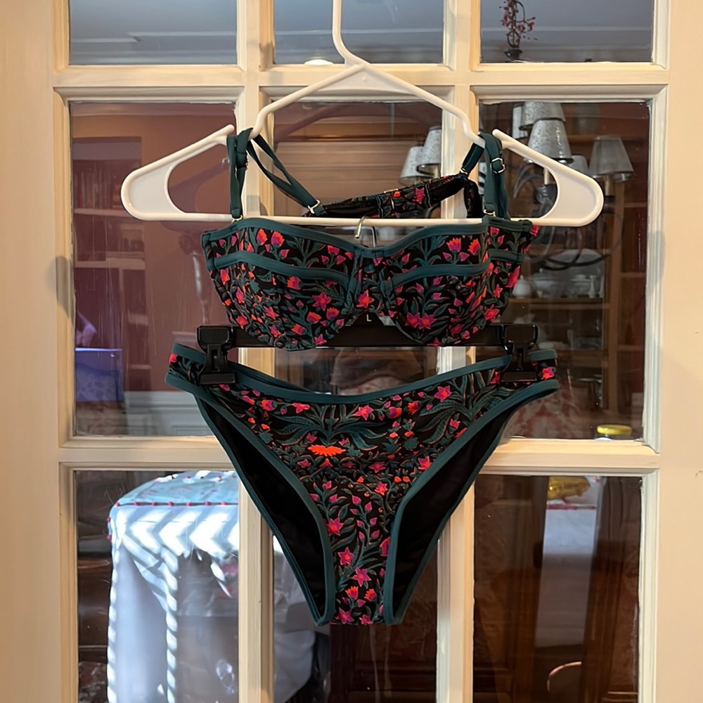 Roller Rabbit Patterned swimsuit NWOT